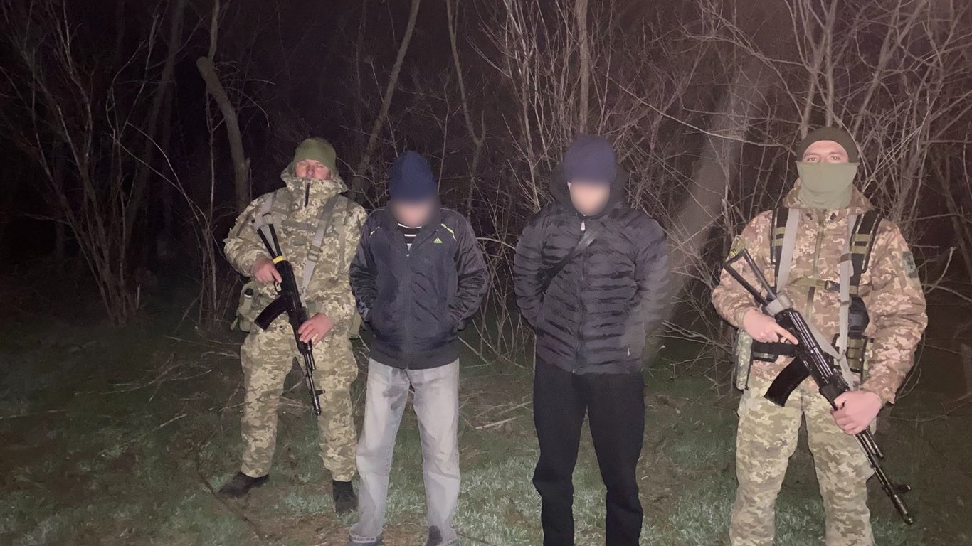 Задержание на границе: пограничники в Одесской области открыли огонь