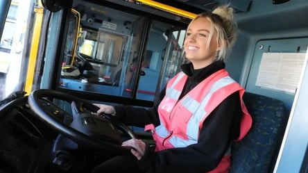 Нестача робочої сили — в Одесі пропонують навчати жінок кермуванню автобусом - 285x160