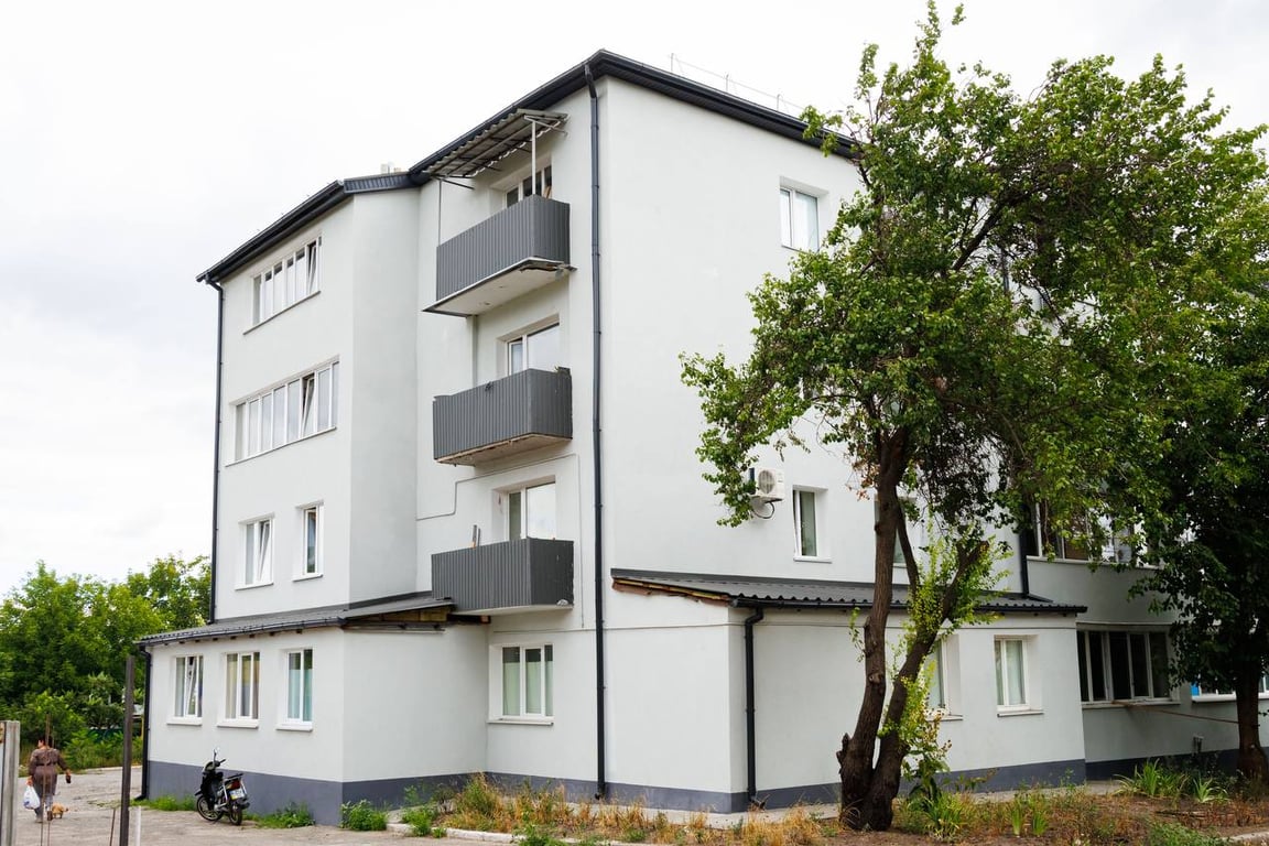 В Харьковской области отстраивают разрушенный россиянами Изюм — какие объекты в приоритете - фото 1