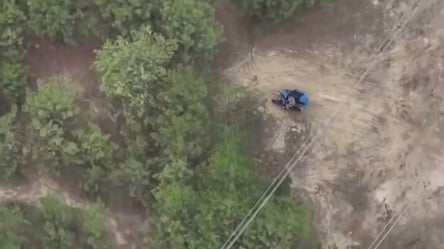 Прикордонники засікли і знищили техніку РФ на Запоріжжі — відео - 290x166