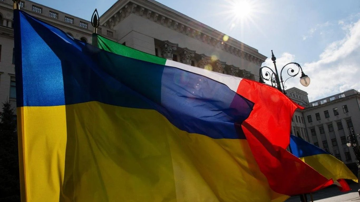 Италия призвала своих граждан покинуть Украину