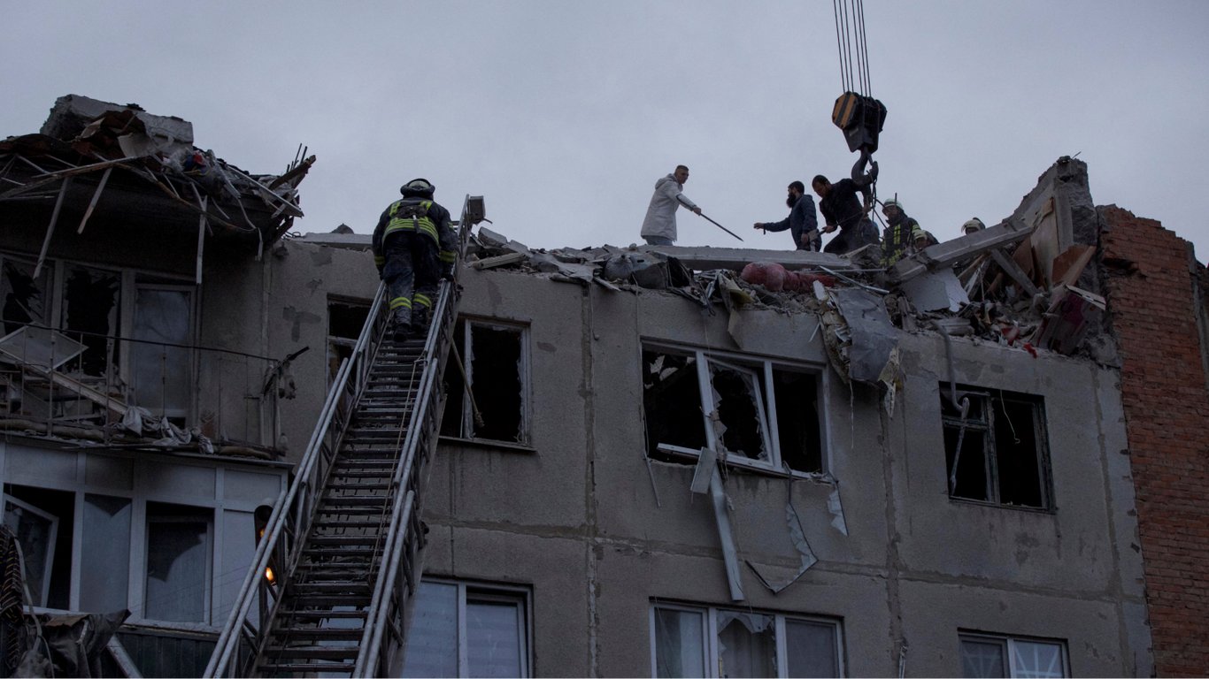 У Слов'янську завершили рятувальні роботи на п'ятиповерхівці: що відомо