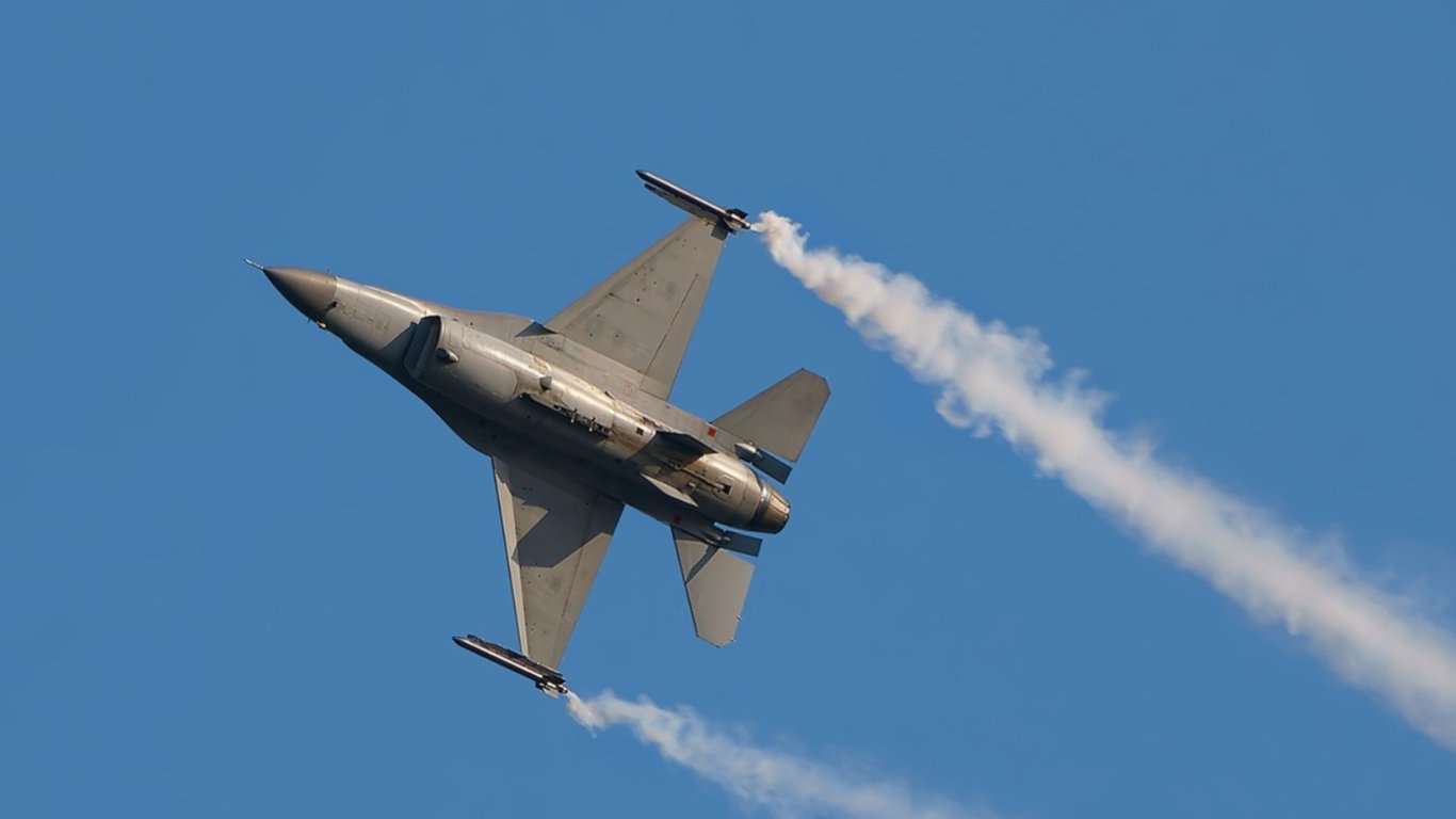 Истребители F-16 для Украины - Нидерланды не будут поставлять оружие