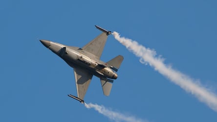 "Це занадто серйозний крок": Нідерланди не будуть постачати Україні винищувачі F-16 - 285x160