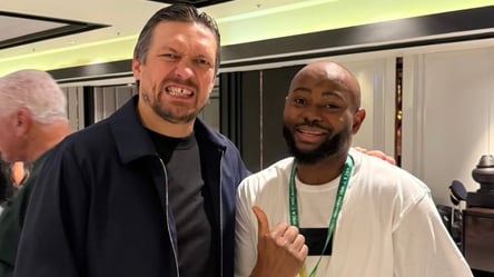 Усик торжественно "короновали" — что это означает - 285x160