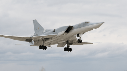 У Повітряних силах пояснили, як збиття Ту-22 вплинуло на використання авіації ворога - 285x160