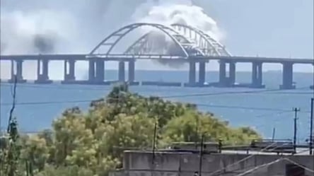Партизаны узнали, как оккупанты создали дымовой занавес на Крымском мосту 12 августа - 285x160