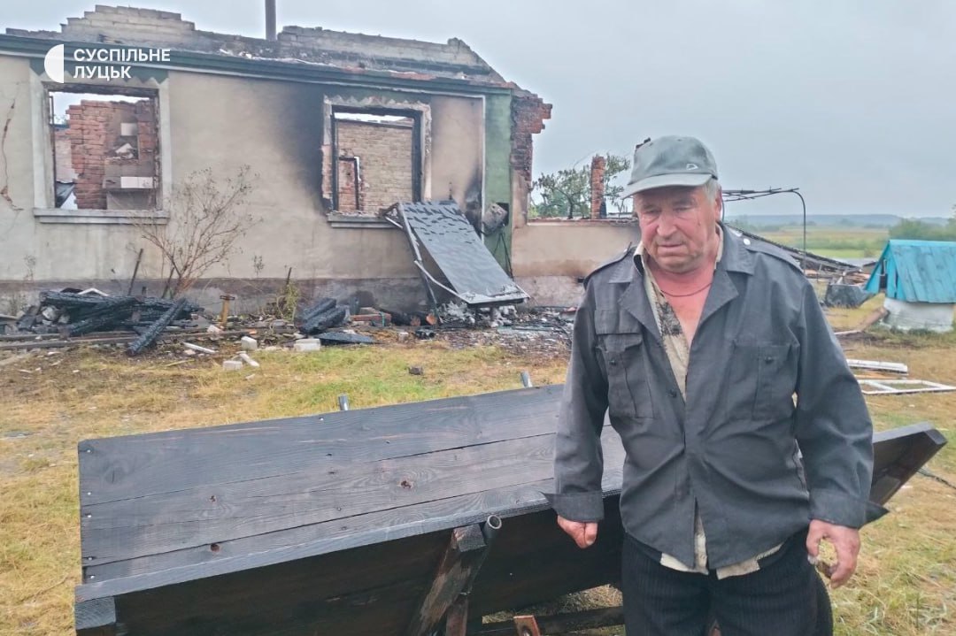 Боєприпас впав на будинок Волинь