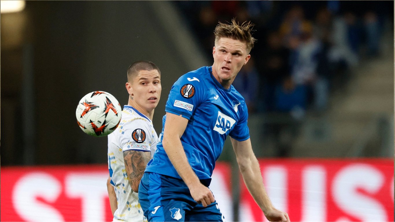 Денис Попов