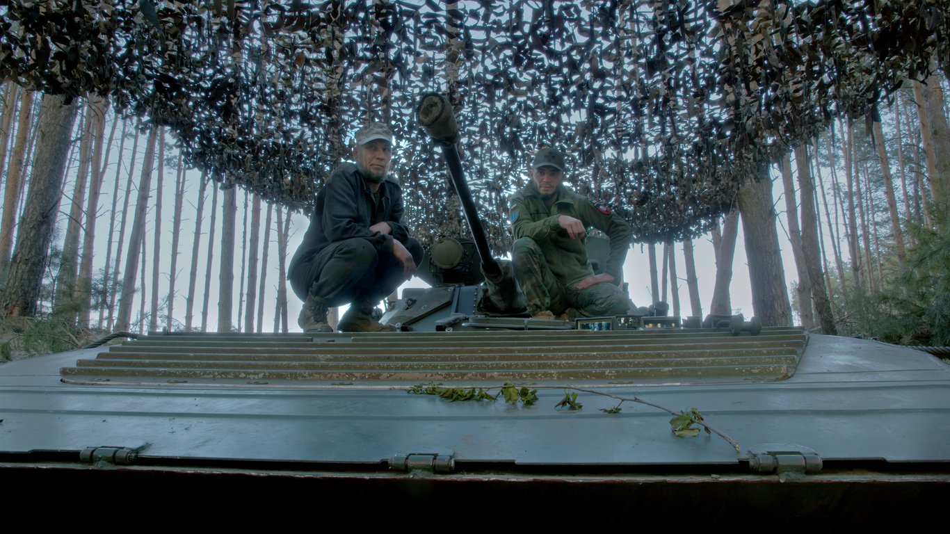 Сергій Булданов, Віталій Палій, "Квіти на темному тлі"