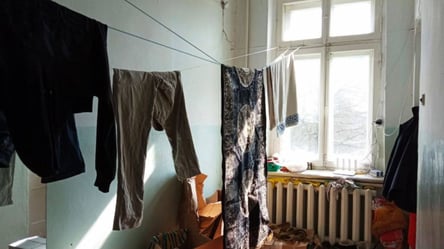 Грибок, плесень, отсутствие света и душа: в каких условиях переселенцы живут в Тернопольской области - 285x160