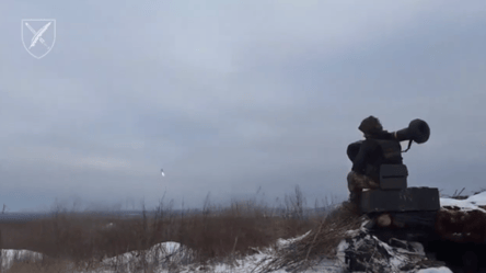 Бойцы противотанковой бригады николаевских морпехов показали, как уничтожили вражеский вертолет - 285x160