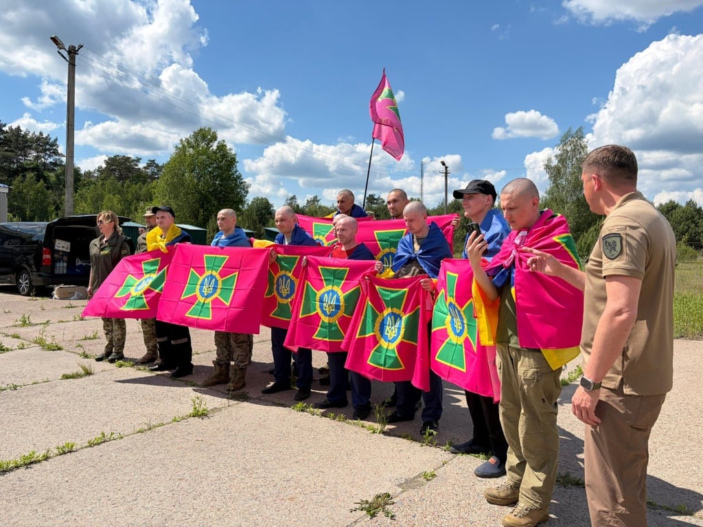 Військові, які повернулися з російського полону 5 червня