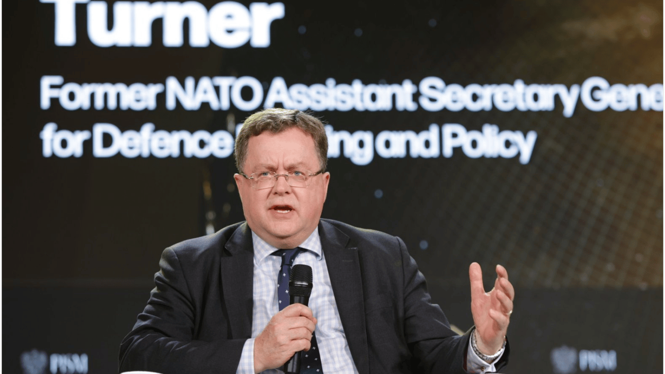 How NATO will counter Russia's hybrid aggression — explained by Patrick Turner