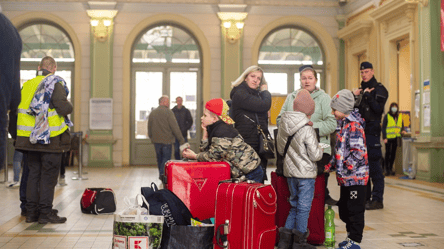 Сколько надо денег на первое время в Польше — суммы в 2025 году - 285x160