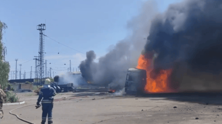 В оккупированной Ясиноватой "прилетело" по железнодорожному вокзалу - 285x160