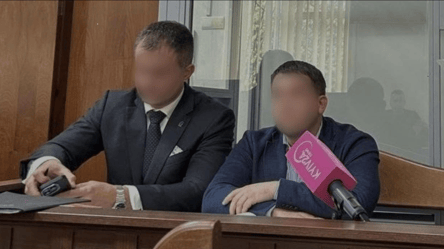 Klitschko’s top Kyiv aide suspended over fake travel papers - 285x160