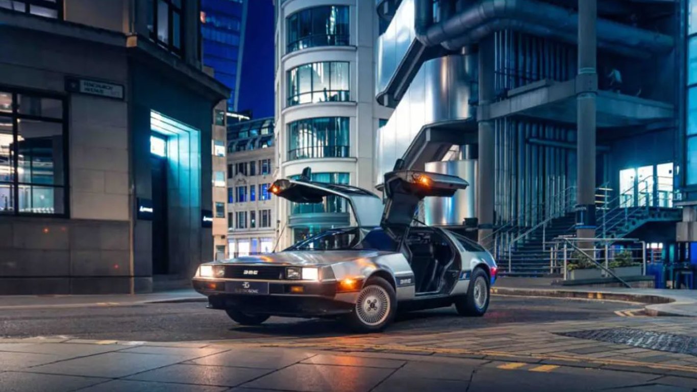 Культове авто з фільму "Назад у майбутнє" перетворили на електрокар