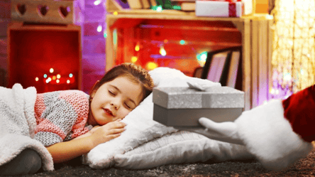 Почему на Николая подарки кладут под подушку — это знают не все - 285x160