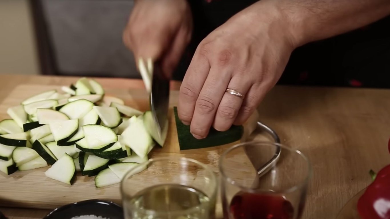 рецепт кабачкової аджики