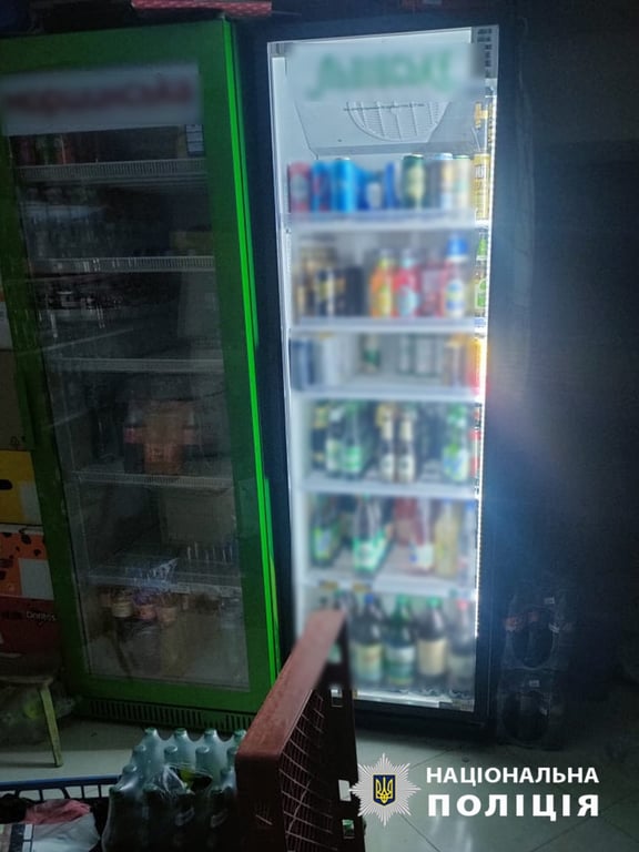 Вилучений алкоголь. Фото: ГУНП в Одеській області