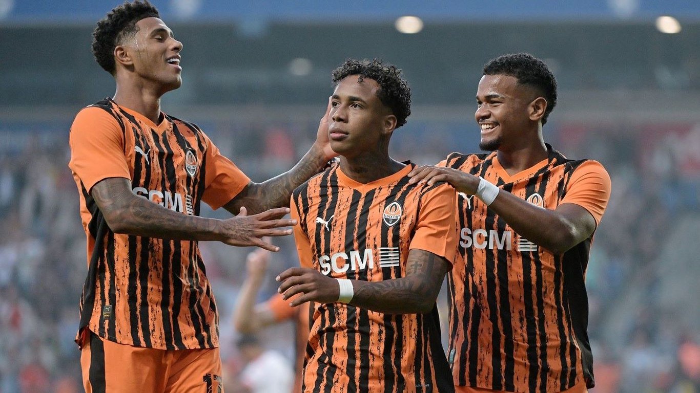 Игроки донецкого "Шахтера"