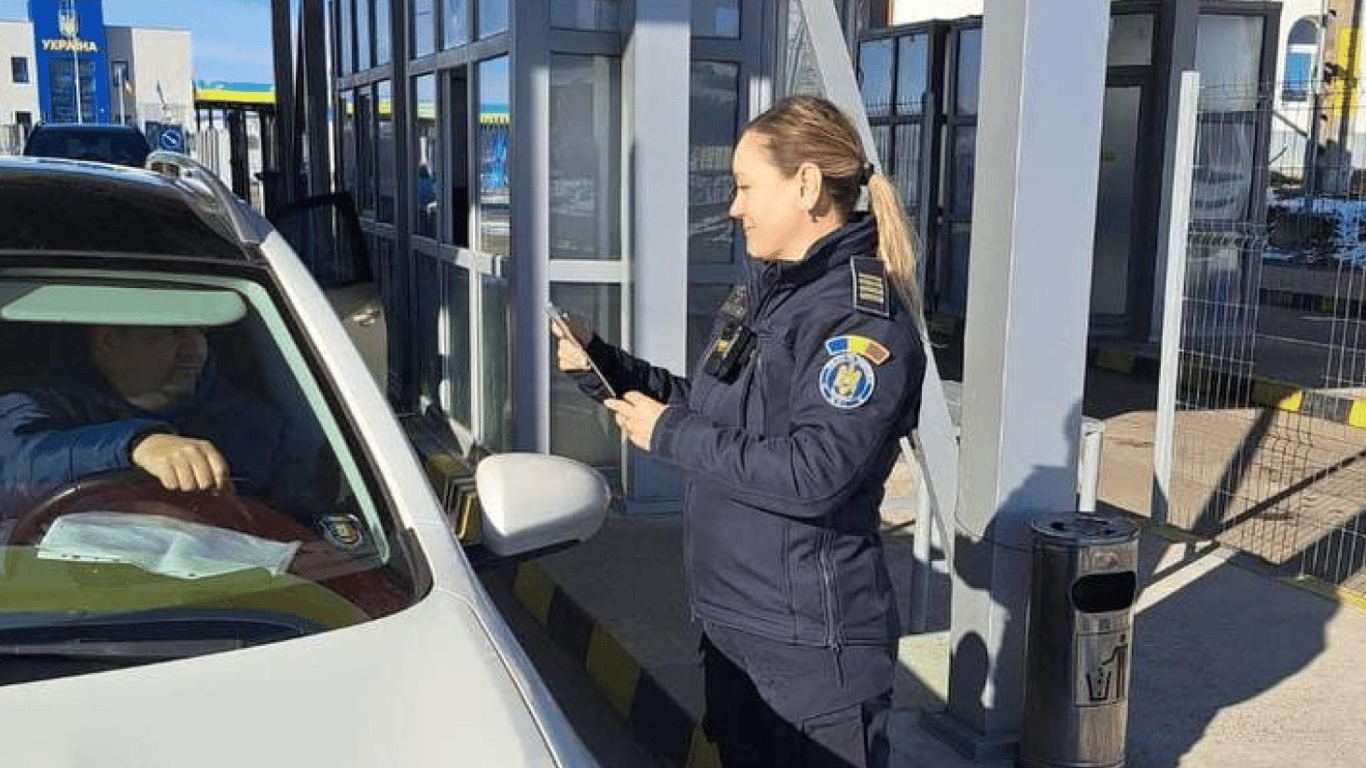 На кордоні з Молдовою посилили перевірки авто з Одещини