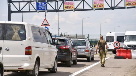 До 50 авто в черзі: яка ситуація на кордоні України - 290x166