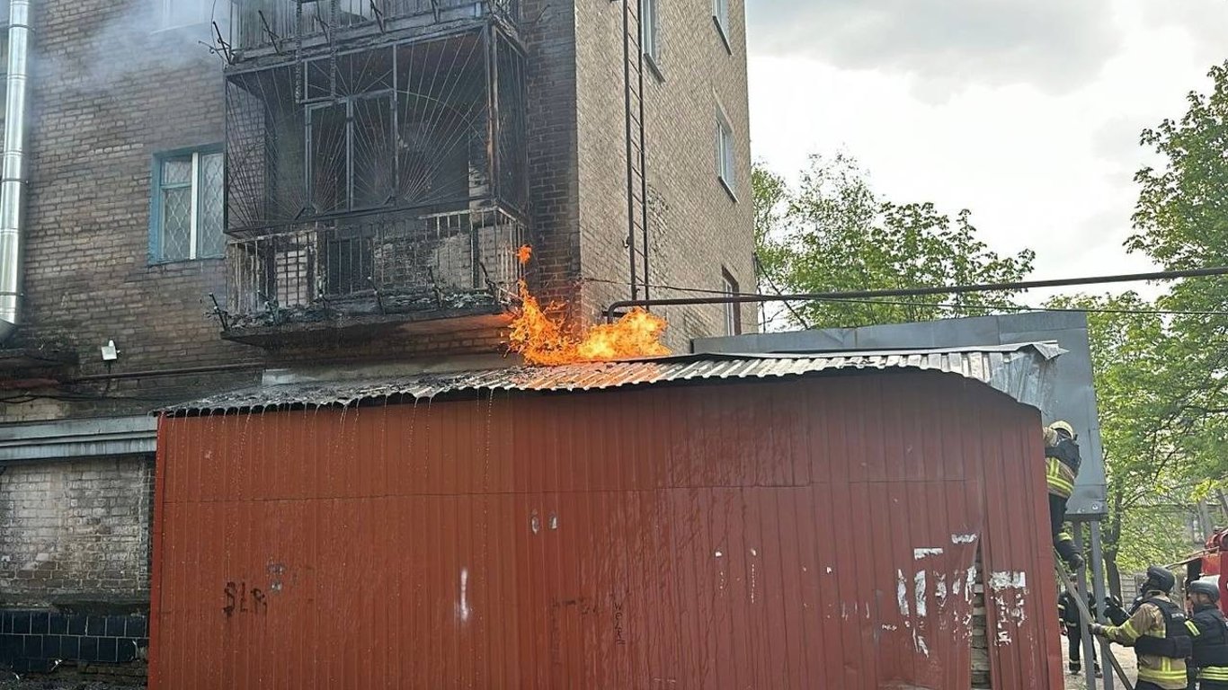 У Костянтинівці лунали вибухи — ворог завдав удару по житлових будинках