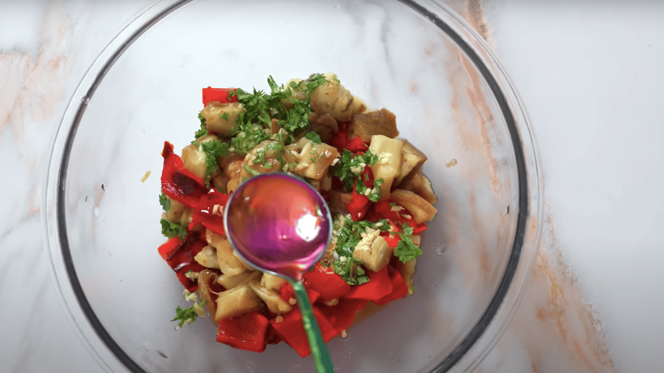 рецепт салату з перцями та баклажанами