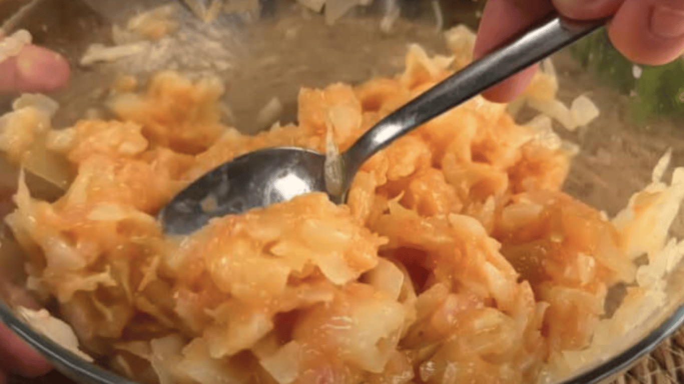 деруни з курки та капусти 