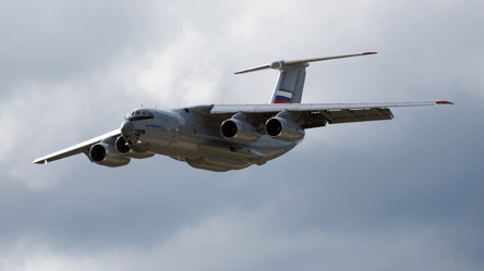 Як втрати Іл-76 на аеродромі в Пскові вплинуть на Росію - 285x160