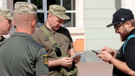 Затримання на строк до 3 годин: як поліція та ТЦК мають діяти згідно з новим порядком - 290x160