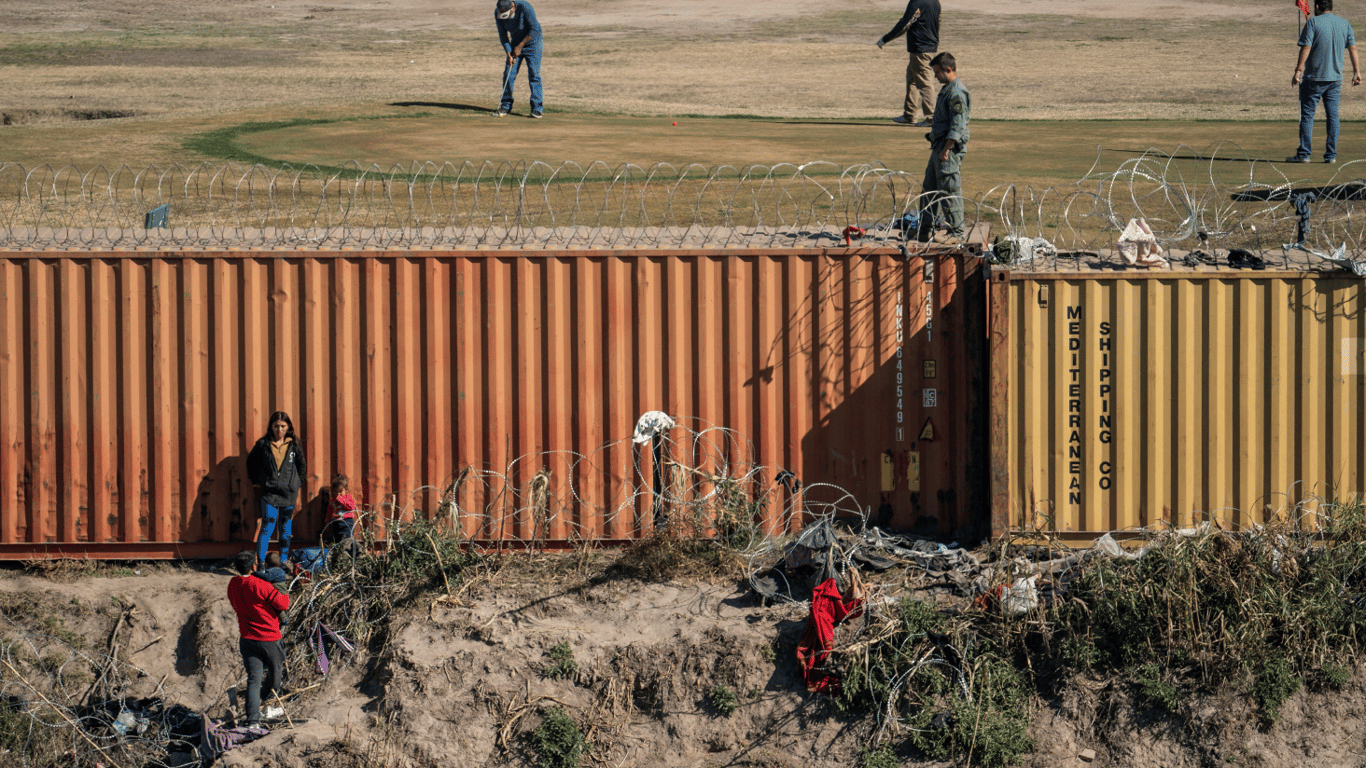 Сенат США вложил соглашение об ограничении пересечения границы с Мексикой для мигрантов, — CNN
