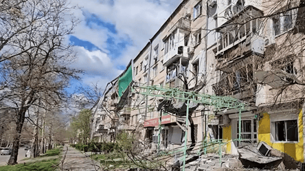 Росія масовано обстріляла Херсон: загинуло троє людей - 290x160