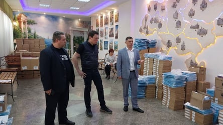ЮНИСЕФ передал более тысячи планшетов и хромбуков для детей-переселенцев Одесчины - 285x160
