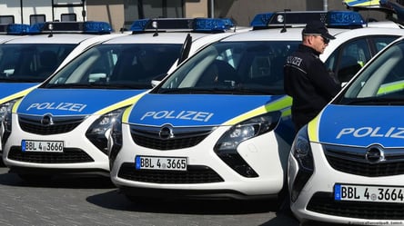 У Дюссельдорфі поліція оточила консульство України - 304x171