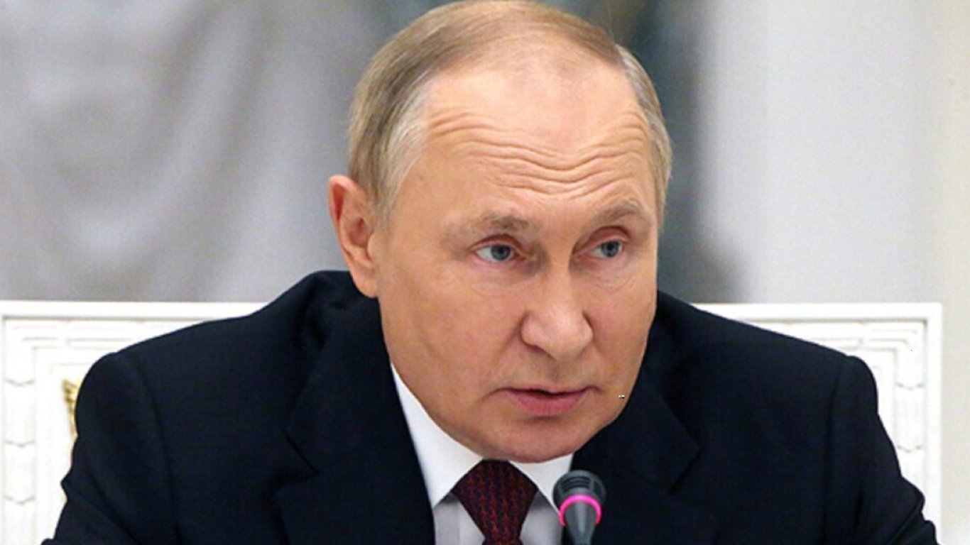 Путин сравнил немцев и россиян и заявил, что рф "более демократическая страна"
