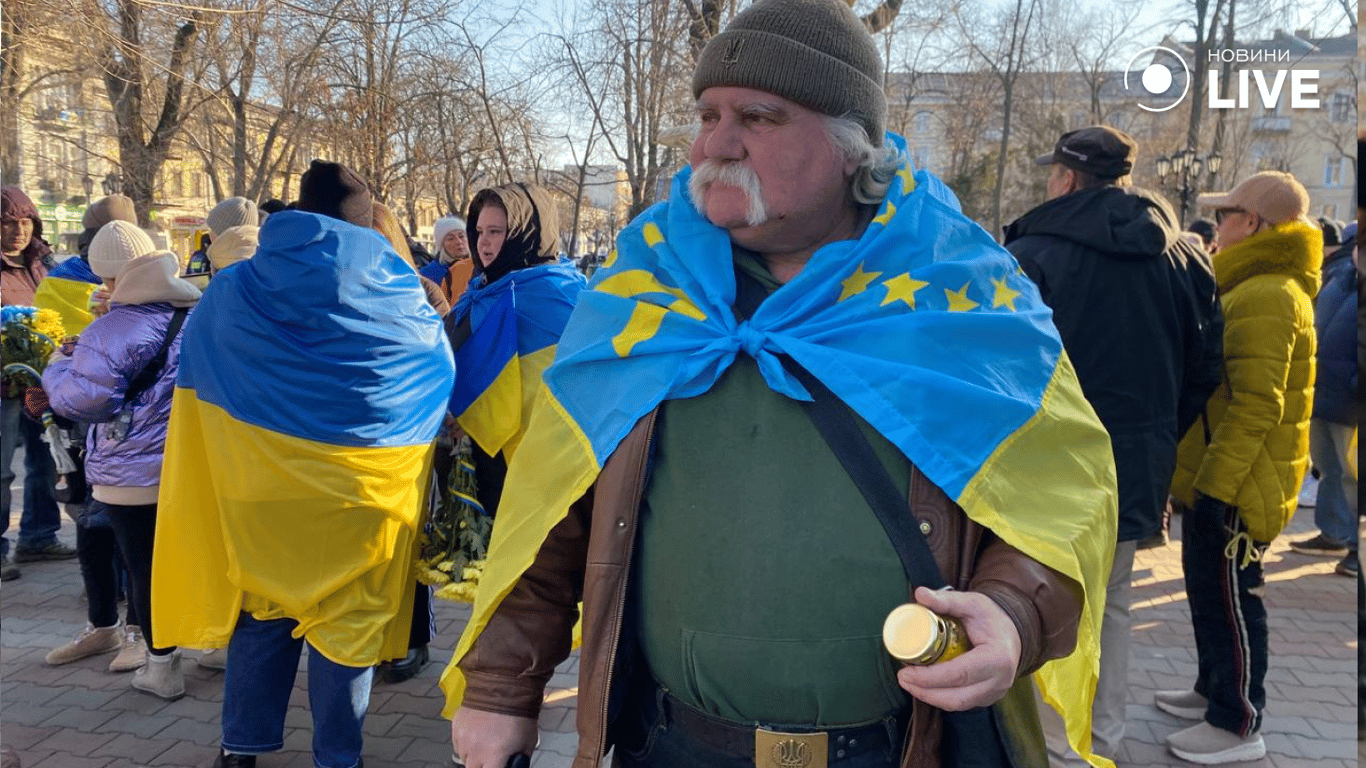 Патріотична хода в центрі Одеси — фоторепортаж - фото 3