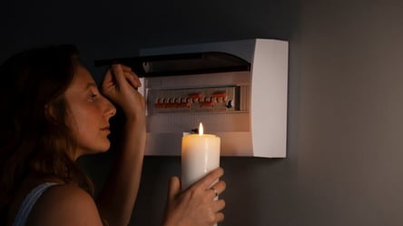 Де вимикатимуть світло завтра — графіки Укренерго - 285x160