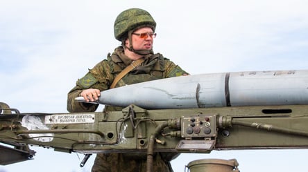 Полковник ЗСУ сказав, скільки боєприпасів здатна виготовляти росія - 285x160