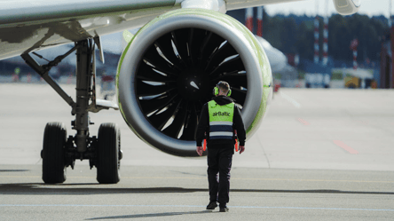 Airbaltic знизив ціни на квитки на 2027 рік: куди можно вигідно полетіти - 290x166