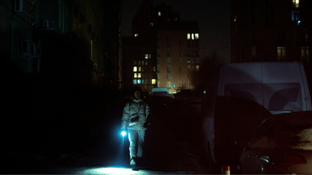 Света не будет по 16 часов — графики на Киевщине завтра - 285x160