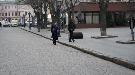 Життя в блекаути — чи планують одесити виїжджати з міста - 285x160