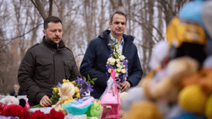 Зеленский и премьер-министр Греции почтили память одесситов, погибших 2 марта - 285x160
