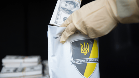 Посадовицю "Енергоатому" викрито на багатомісячному хабарництві - 285x160