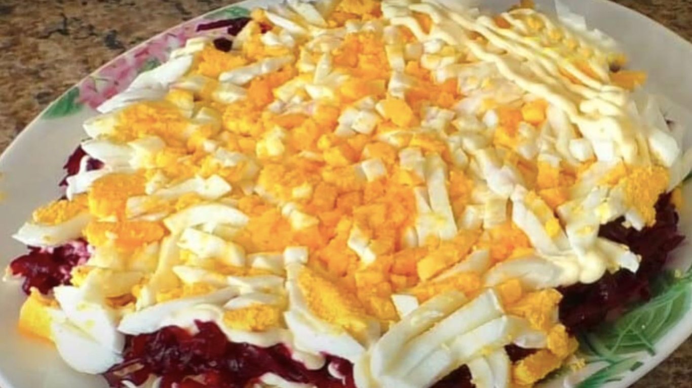 традиційний салат з буряком Валя до Великодніх свят