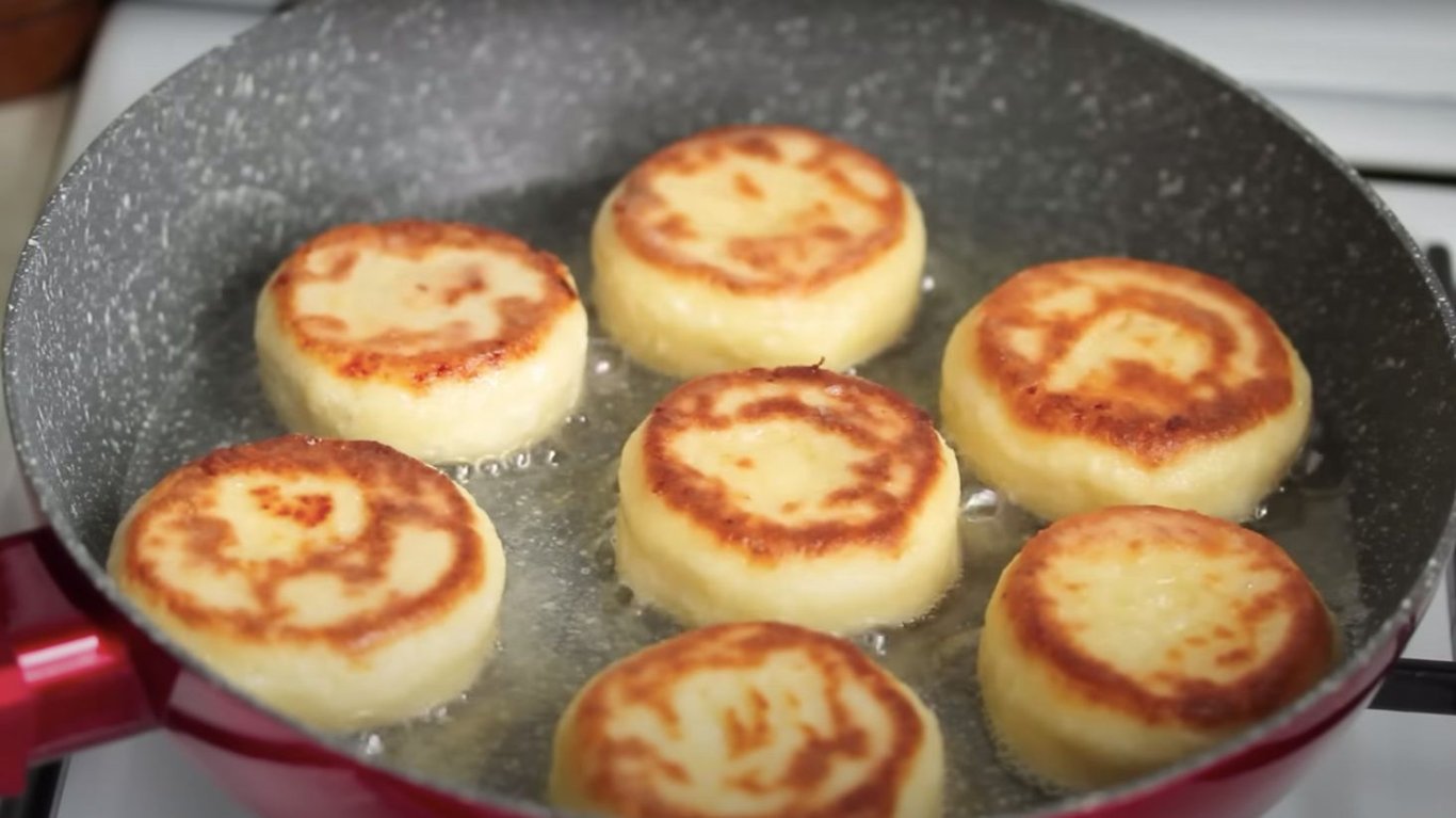 домашній рецепт сирників з манкою 