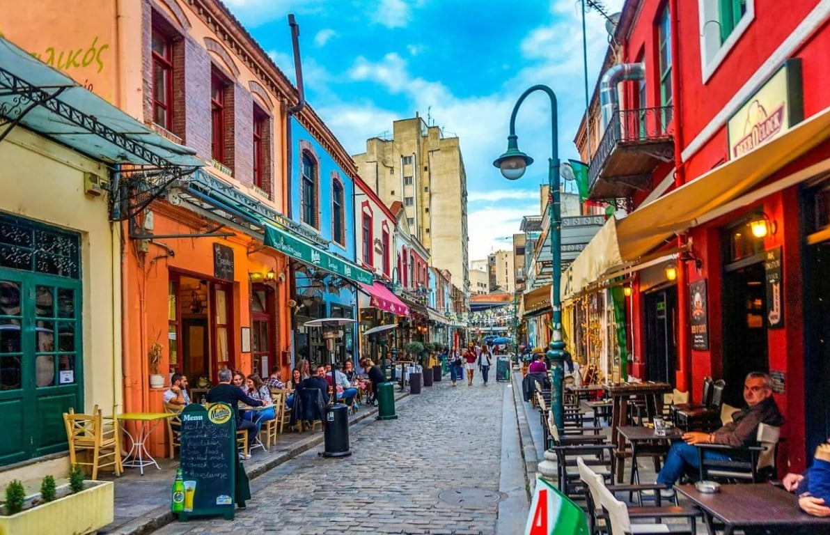 Beautiful and cheap city in Greece, which tourists have never even heard of - photo 1