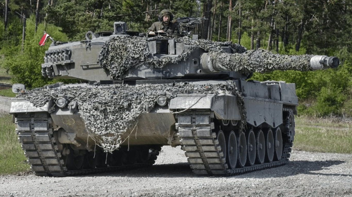 Німецькі танки Leopard прибули до України: деталі